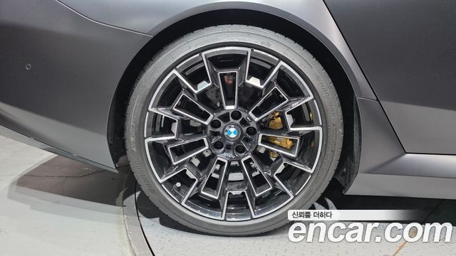 BMW M5 G90 M5 Touring - фото 4