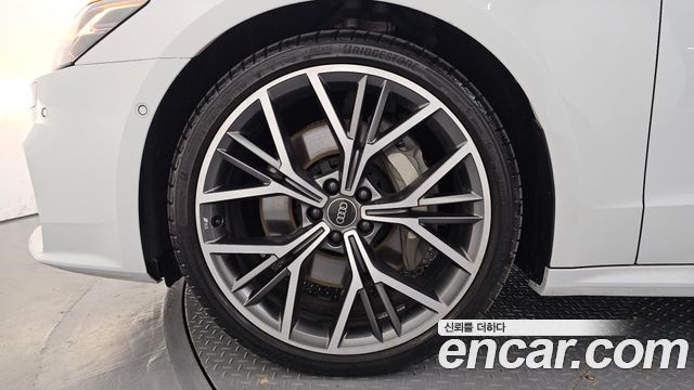 Audi A7 55 TFSI Quattro Premium - фото 4