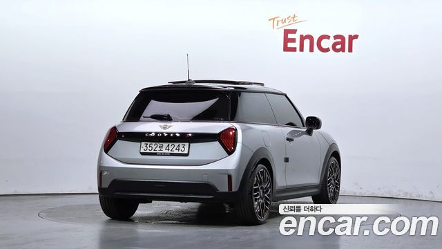 Mini Cooper S 4-го поколения Favoured - фото 1