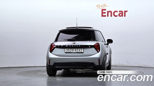 Mini Cooper S 4-го поколения Favoured - фото 3