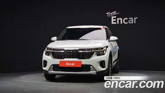 Kia Seltos New Gasoline 2.0 2WD Prestige - фото 2