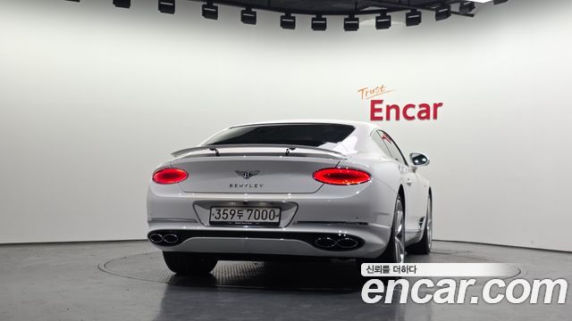 Bentley Continental GT 4.0 GT - фото 3