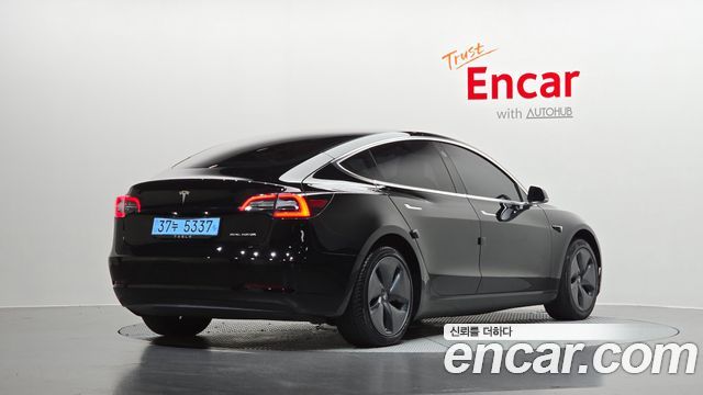 Tesla Model 3 Long Range AWD - фото 0