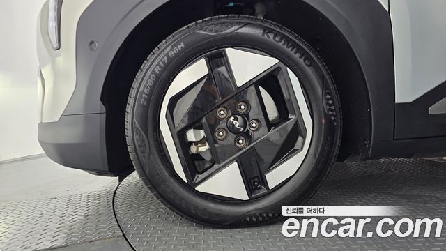 Kia EV3 Long Range 2WD Earth - фото 3