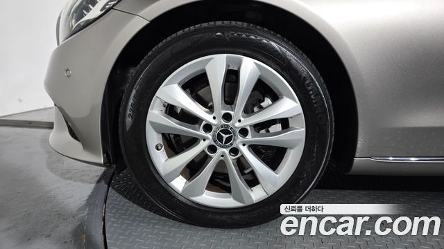 Mercedes-Benz C-Class W205 C220 d Avantgarde - фото 3
