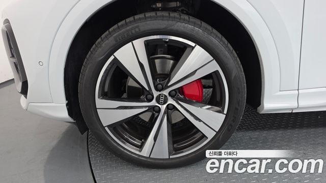 Audi Q5 45 TFSI Quattro Sportback S Line - фото 4