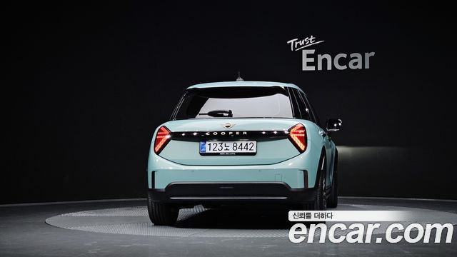 Mini Cooper C 4-го поколения 5Door Breeze Edition - фото 3