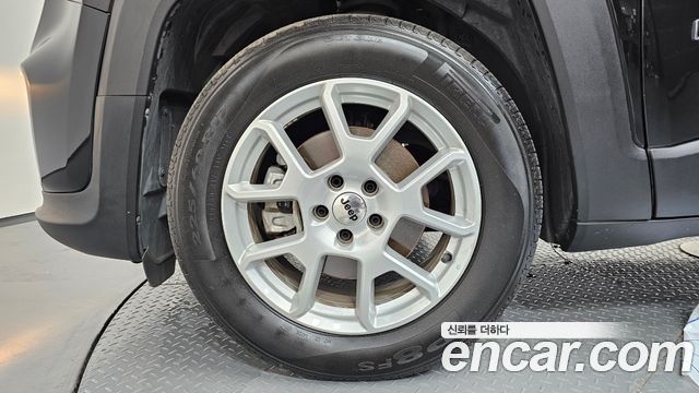 Jeep Renegade 1.3 Longitude - фото 4