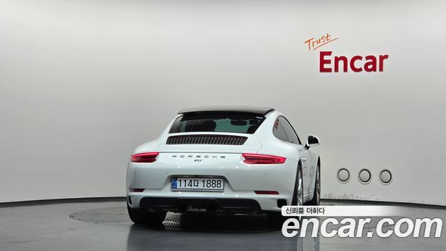 Porsche 911 Carrera 991 - фото 3