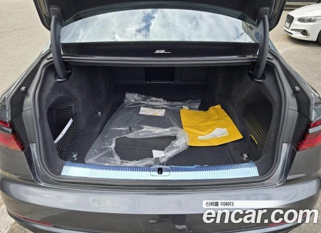 Audi A8 D5 50 TDI Quattro LWB - фото 4