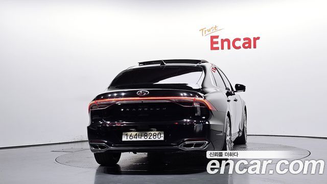 Hyundai Grandeur New IG 2.5 Calligraphy - фото 2