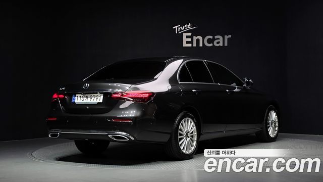 Mercedes-Benz E-Class W213 E250 Exclusive - фото 1