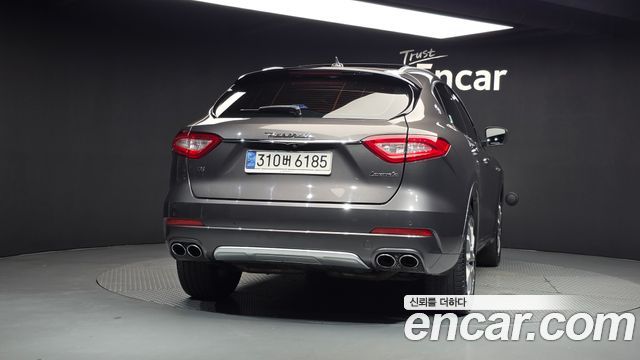 Maserati Levante 3.0 Diesel AWD GranLusso - фото 3