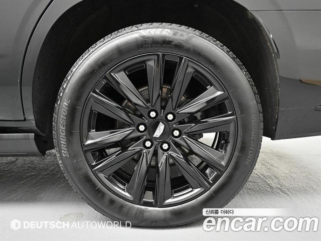 Cadillac Escalade 5-го поколения 6.2 Sports Platinum - фото 4