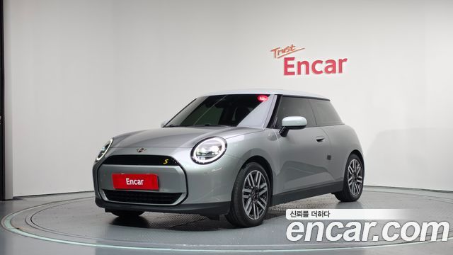 Mini Cooper Electric 4-го поколения SE Classic - фото 0