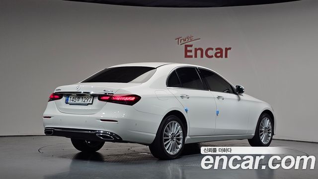 Mercedes-Benz E-Class W213 E220d 4MATIC Exclusive - фото 0