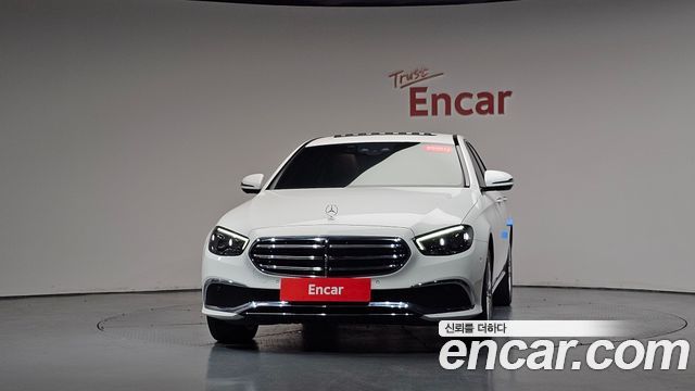 Mercedes-Benz E-Class W213 E220d 4MATIC Exclusive - фото 1