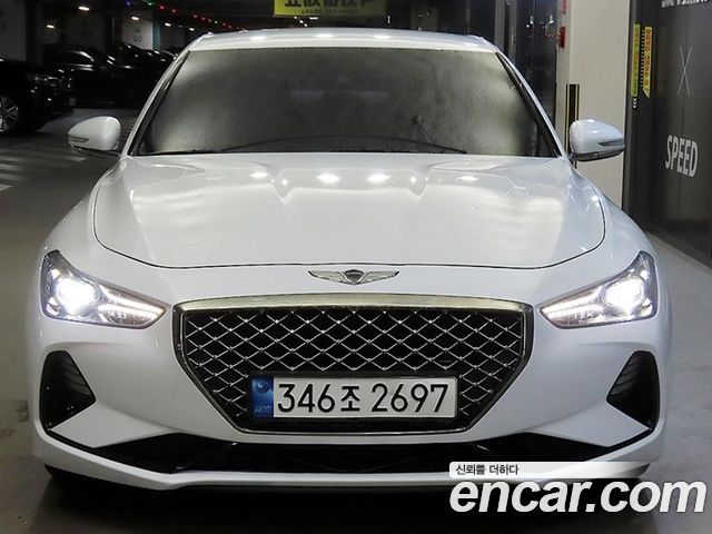 Genesis G70 2.0T Advanced - фото 2