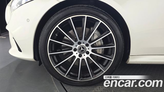 Mercedes-Benz CLS-Class C257 CLS400d 4MATIC - фото 4