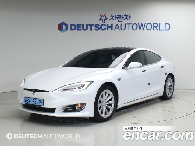 Tesla Model S Long Range - фото 0
