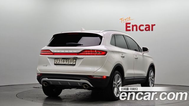 Lincoln MKC 2.0 AWD - фото 1