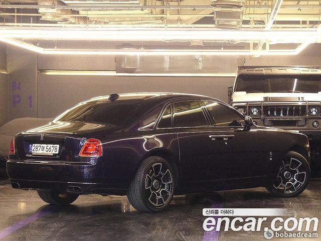 Rolls-Royce Ghost 6.6 V12 Black badge - фото 2