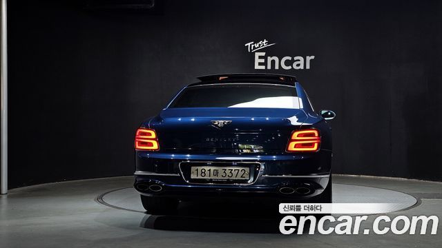 Bentley Flying Spur 3-го поколения 4.0 Azure - фото 3