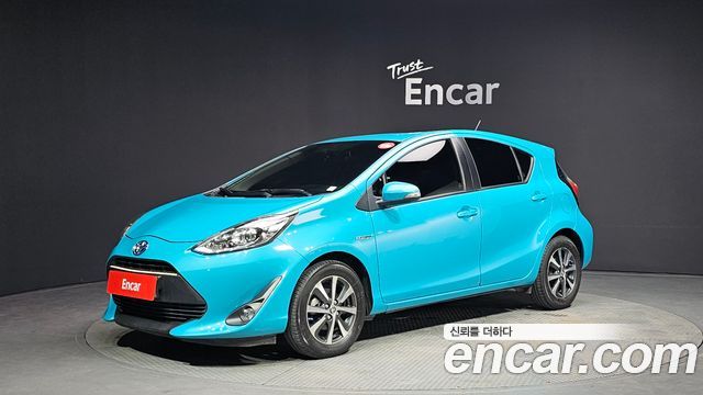 Toyota Prius 1.5 - фото 0