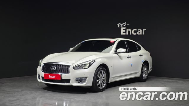Infiniti Q70 3.7 AWD - фото 0