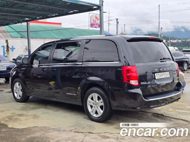Dodge Grand Caravan 3.6 - фото 4