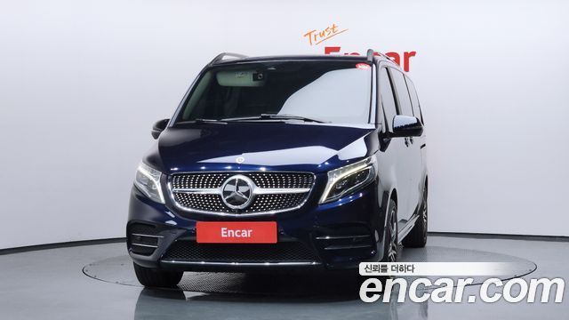 Mercedes-Benz V-Class V300 CDI W447 - фото 2
