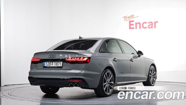 Audi S4 B9 3.0 TFSI Quattro - фото 1