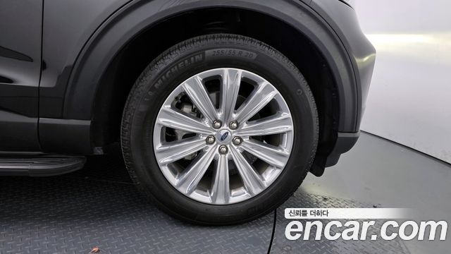Ford Explorer 6-го поколения 2.3 LimIted 4WD - фото 4