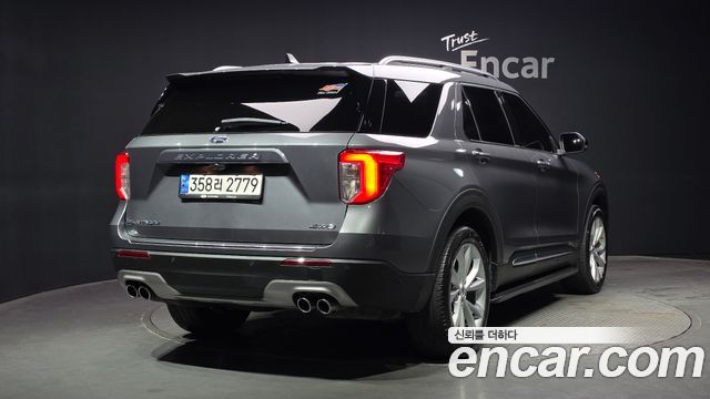 Ford Explorer 6-го поколения 3.0 Platinum 4WD - фото 1
