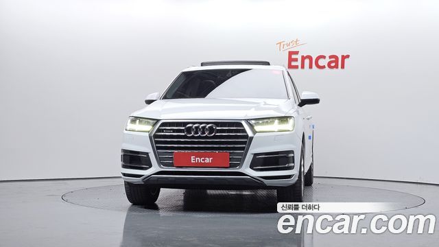 Audi Q7 45 TFSI Quattro - фото 2