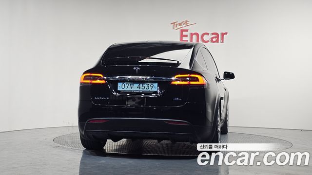 Tesla Model X 100D - фото 3