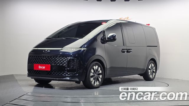Hyundai Staria Lounge 7-Seater Inspiration - фото 0