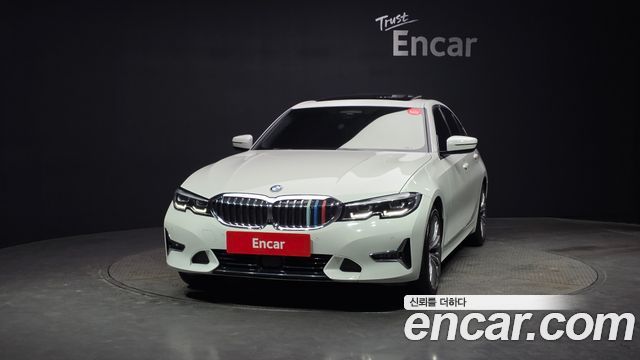 BMW 3 Series G20 320i Luxury - фото 2