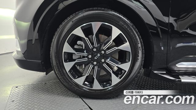 Kia Carnival 4-го поколения 9-Seater Hi-Limousine Signature - фото 4