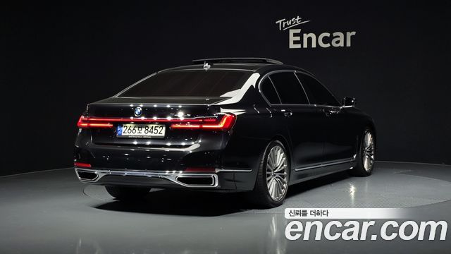 BMW 7 Series G11 745Le iPerformance Design Pure Excellence - фото 1