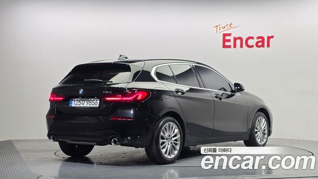 BMW 1 Series F40 118d Joy - фото 1
