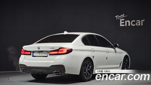 BMW 5 Series G30 530i M Sport Package - фото 1