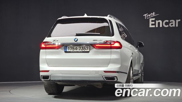 BMW X7 G07 xDrive 40i Design Pure Excellence 6-Seater - фото 3