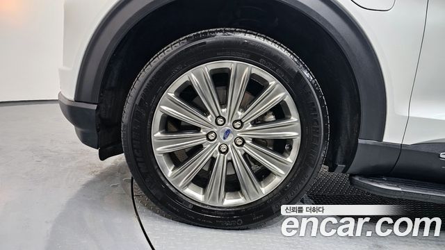 Ford Explorer 6-го поколения 3.0 PHEV - фото 4