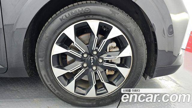 Kia Carnival 4-го поколения 7-Seater Signature - фото 4