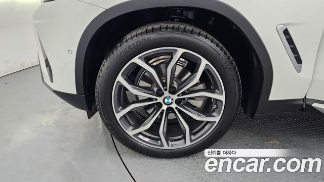 BMW X4 G02 xDrive20i xLine - фото 4