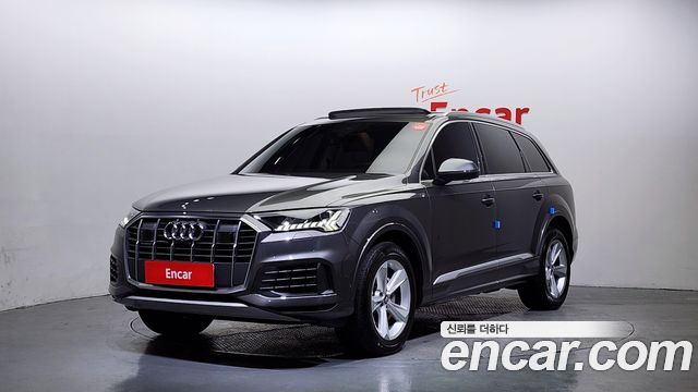Audi Q7 45 TDI Quattro - фото 0