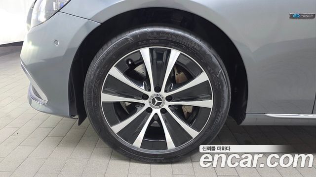 Mercedes-Benz E-Class W213 E300e 4MATIC Exclusive - фото 4