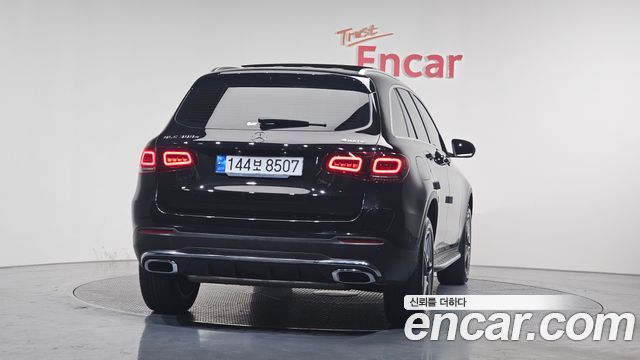 Mercedes-Benz GLC-Class X253 GLC300e 4MATIC - фото 3