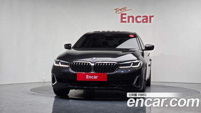 BMW 5 Series G30 530i Luxury - фото 2